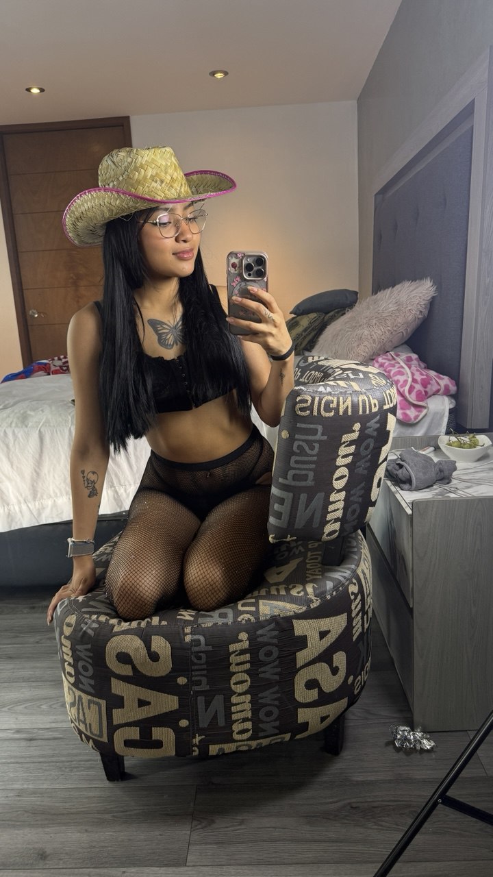 Mirror selfie